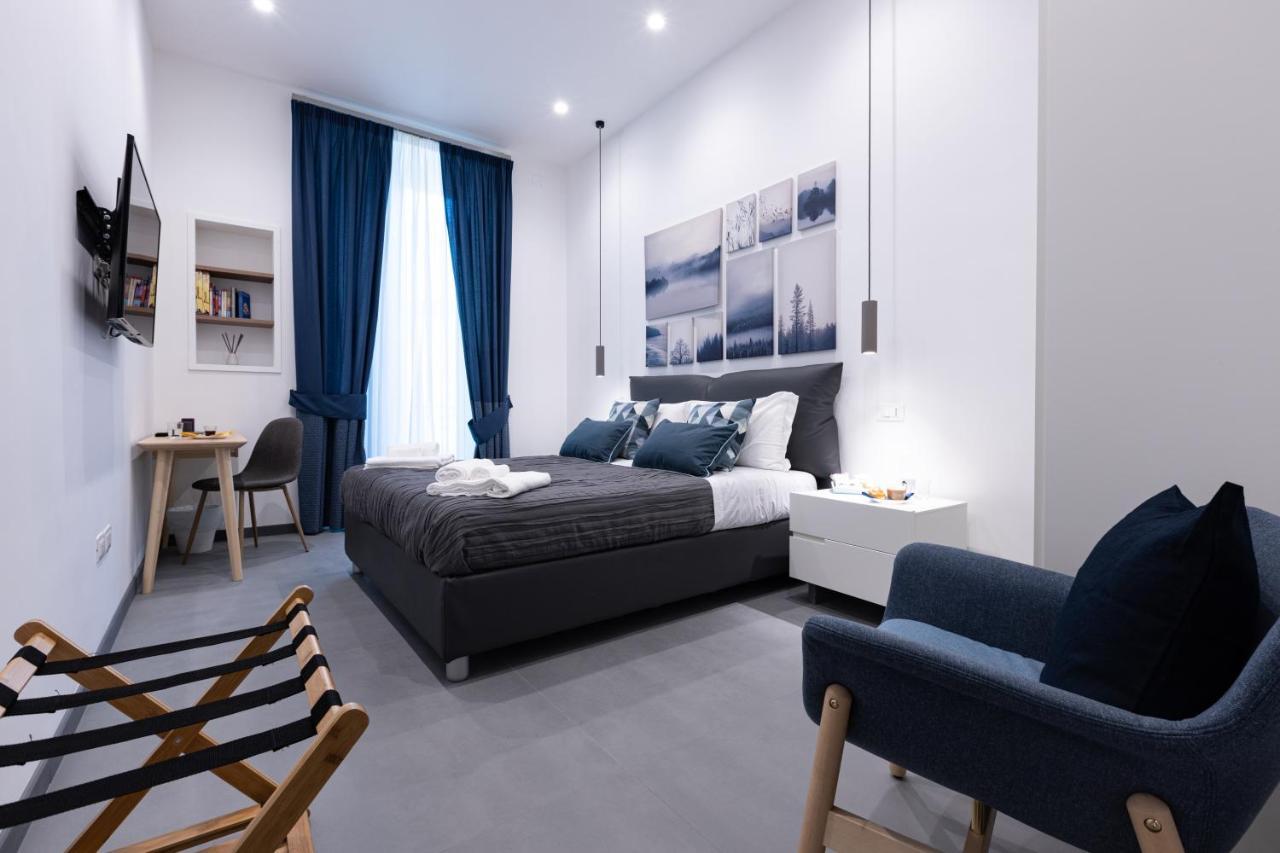 Tito'S Rooms Napoli Bagian luar foto