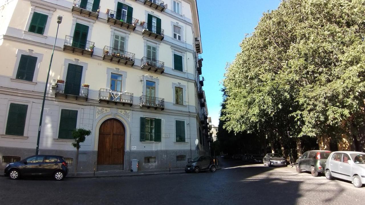 Tito'S Rooms Napoli Bagian luar foto